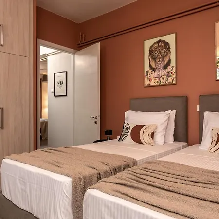 Marilena With Jacuzzi *