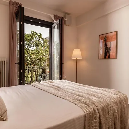 Marilena With Jacuzzi Pigadhákia