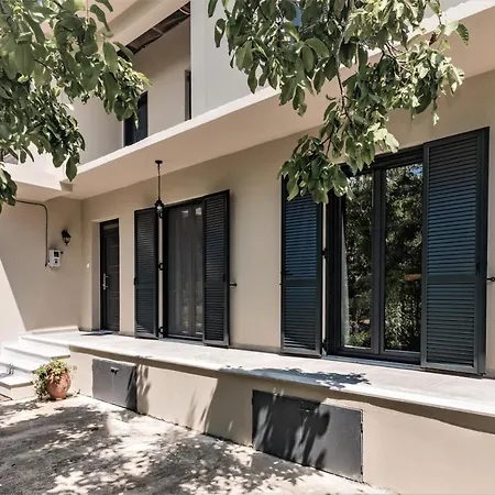 Marilena With Jacuzzi Villa